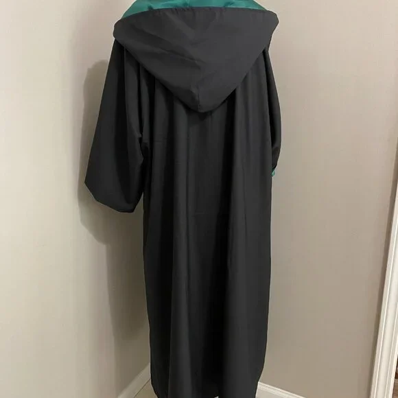 Regal School Robe – Green Lining – Inspired by Harry Potter | Adult Medium - Picture 6 of 8